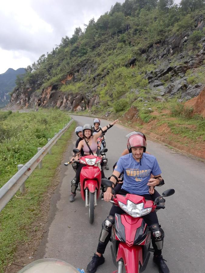 Hg Hostel And Motorbikes Ha Giang Exterior foto